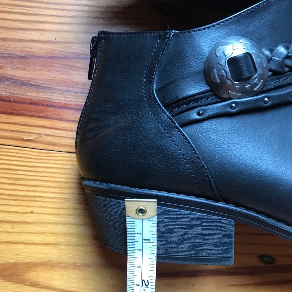 Dolce Vita Black Faux Leather Braided Buckle Ankle Books, EUC, 11 - Picture 5 of 12